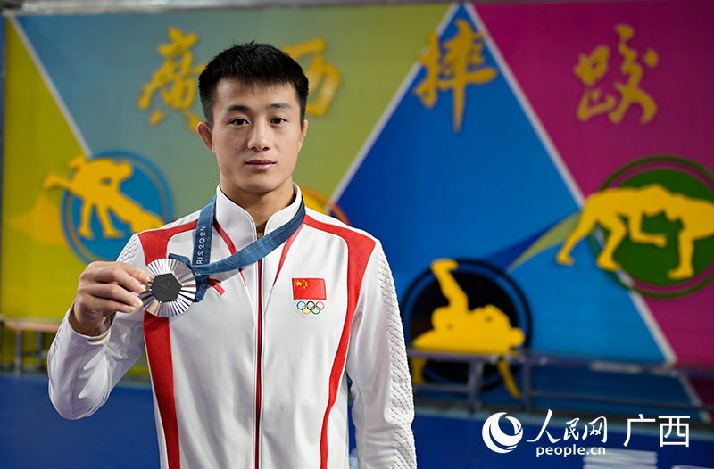 廣西摔跤運(yùn)動員曹利國。人民網(wǎng) 雷琦竣攝